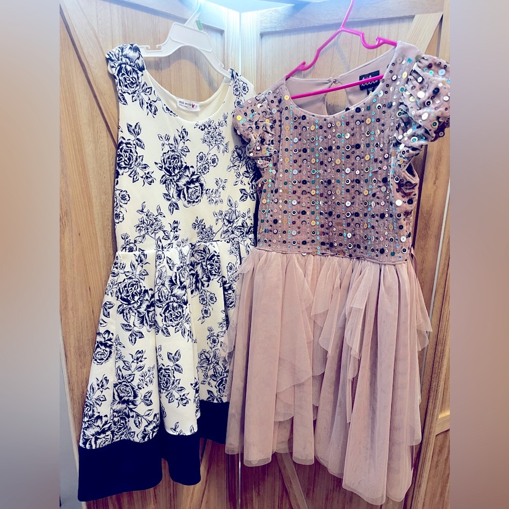 2 Girls dresses